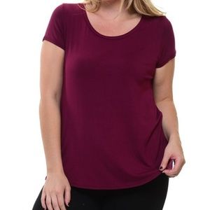 ***NEW***   Plus size burgundy short sleeve tunic